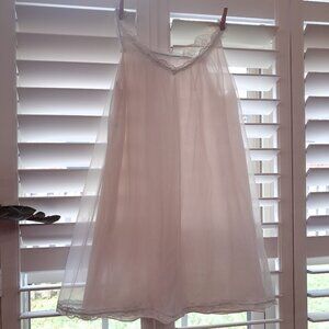 Vintage Vanity Fair sz Medium sheer overlay nightgown mini nightie nylon lace